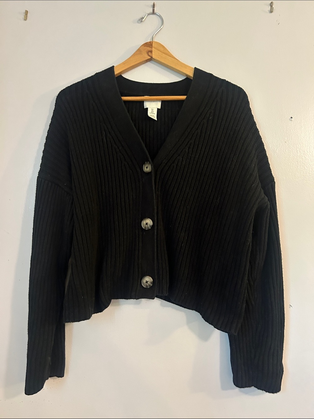 H&M Black Ribbed V‑Neck Button Cardigan